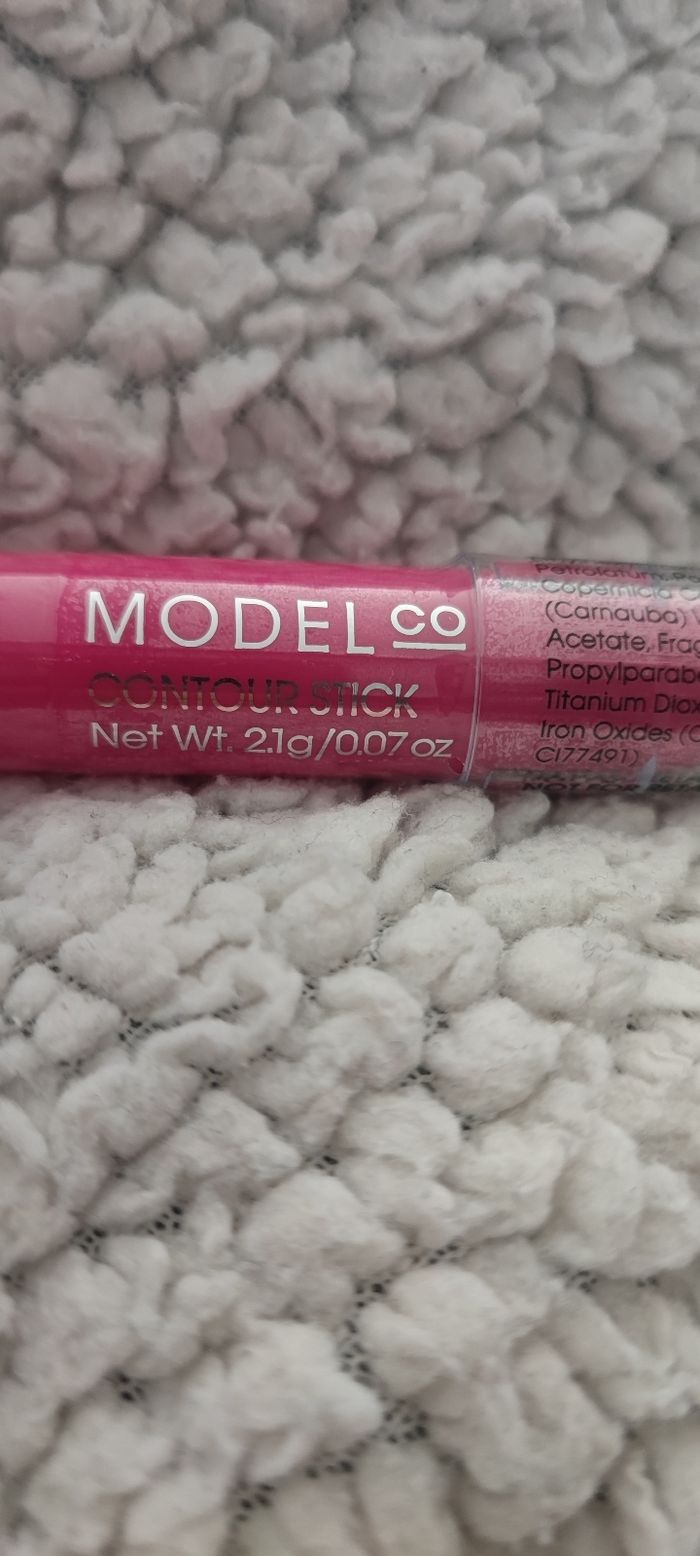 Contour stick - photo numéro 2