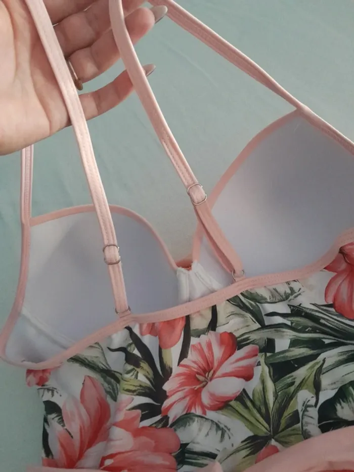 Maillot de bain fleuri - photo numéro 3