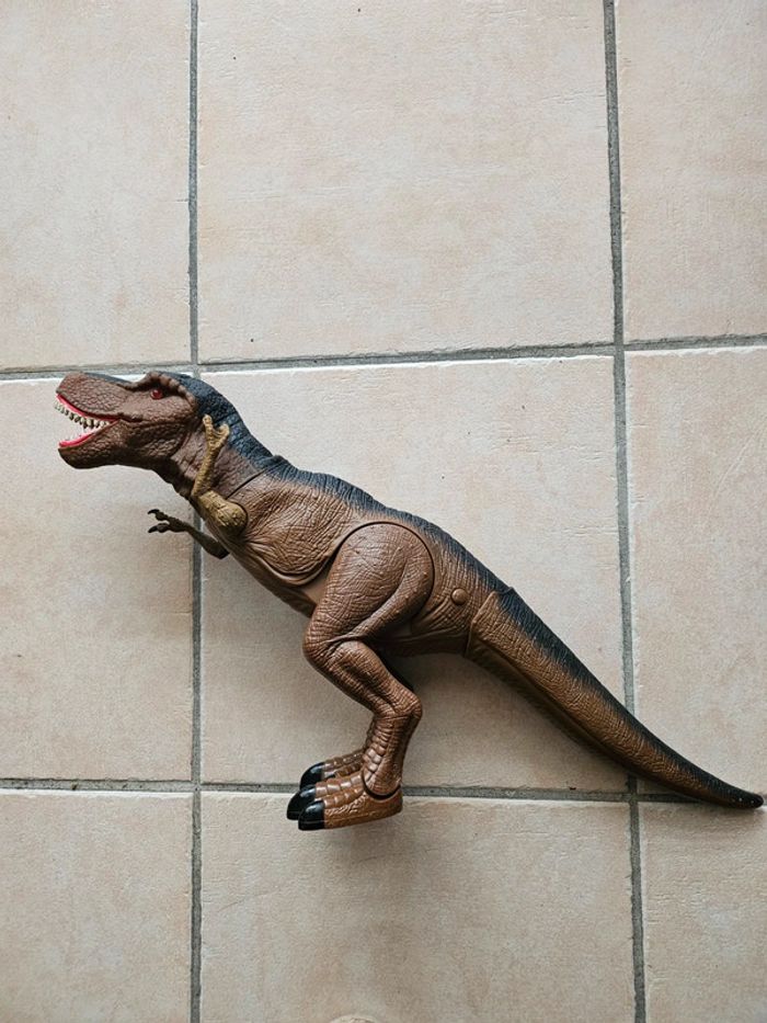 Dinosaure figurine 40cm