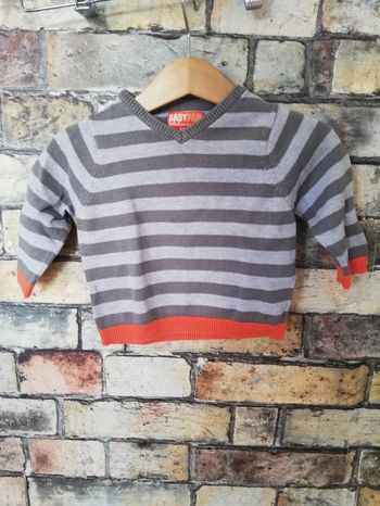 Pull col V tape à l œil 6 mois