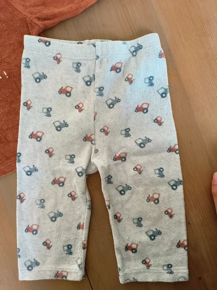 Pyjama deux pièces 12 mois - photo numéro 2