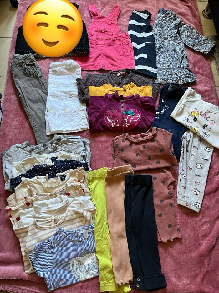 Lot 1 vêtements fille Taille 18 mois