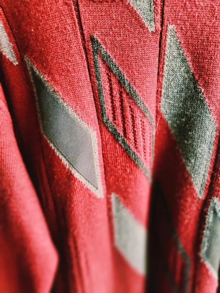Pull homme T 4 en laine bordeaux - photo numéro 2
