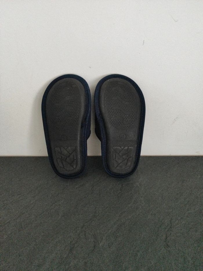 Chausson Taille 28 - photo numéro 2