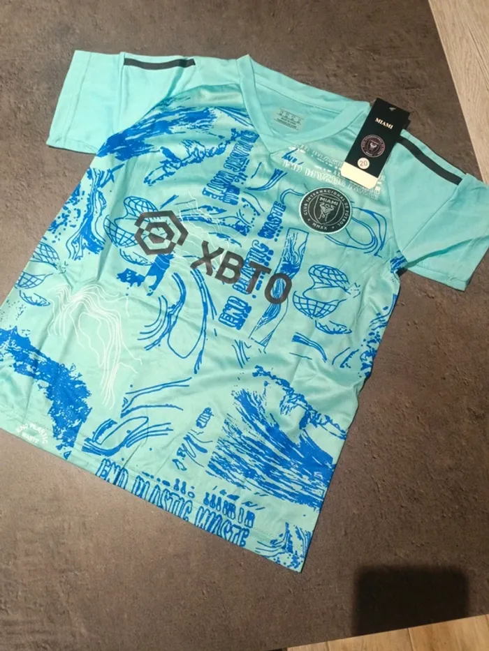 Tenue foot Léo Messi Inter Miami bleu. T.20 - photo numéro 2