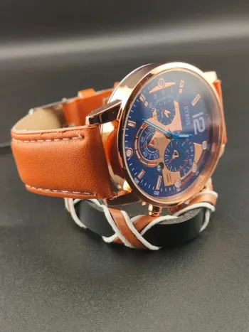 Montre marron orangé, sport, cadran bleu, bracelet