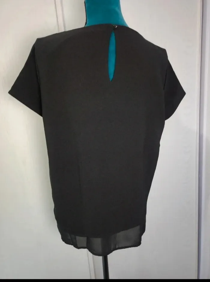 Blouse manches courtes - photo numéro 2