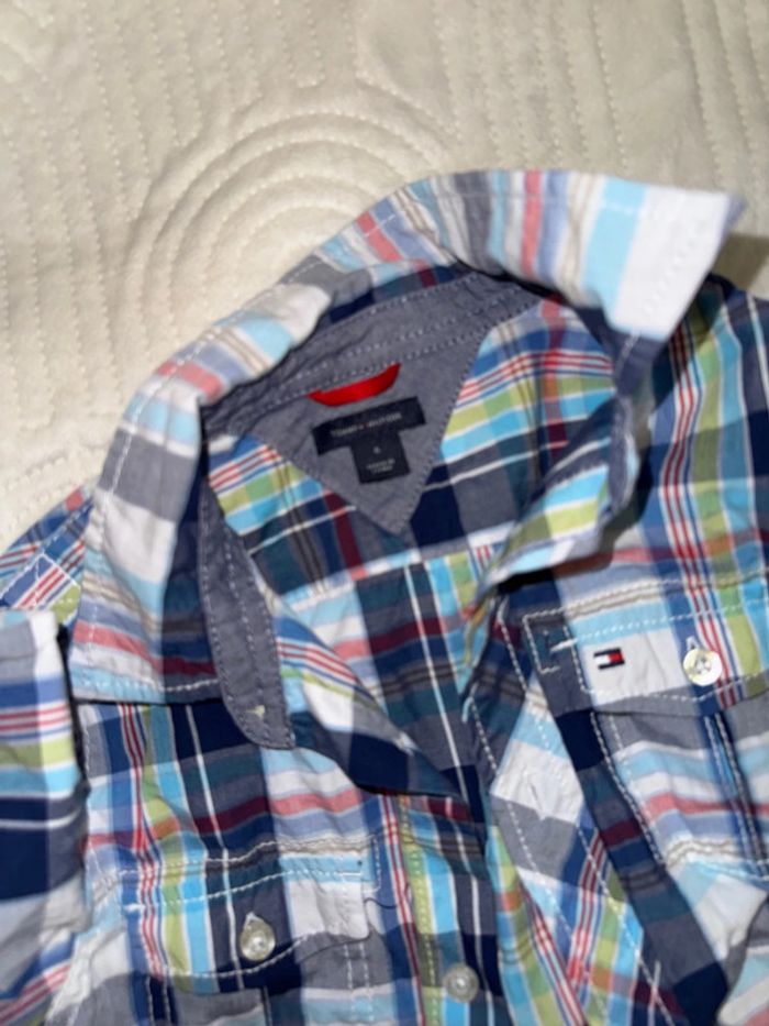 Chemise tommy hilfiger 6 ans comme neuf - photo numéro 5