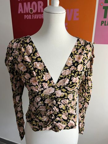 Blouse Décolletée en V Fleurie Manches longues Zara