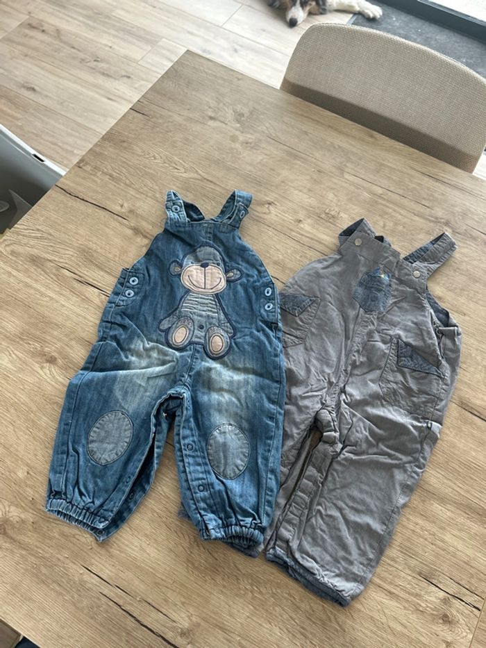 Lot de 2 salopettes taille 6 mois