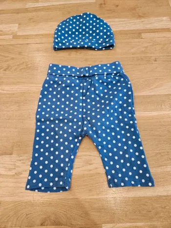 Ensemble bonnet et legging