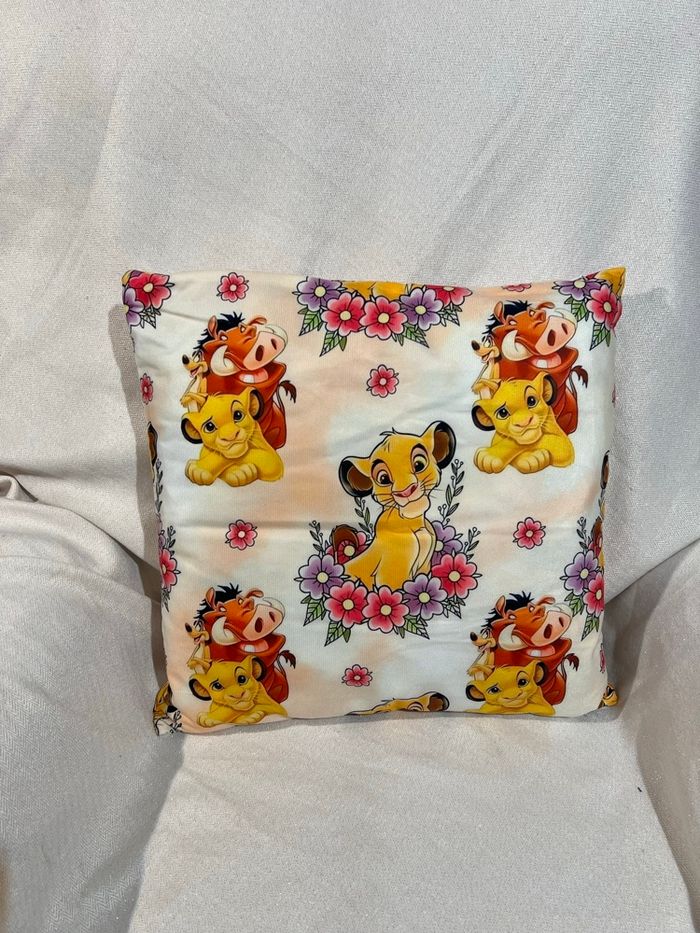 Coussin roi lion - photo numéro 2