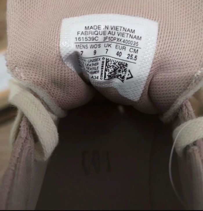 Converse One star taille 40 (US 7) neuves - photo numéro 9