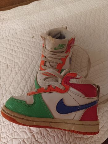 Baskets Nike couleur