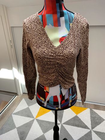 Crop top léopard Jennyfer Taille 38