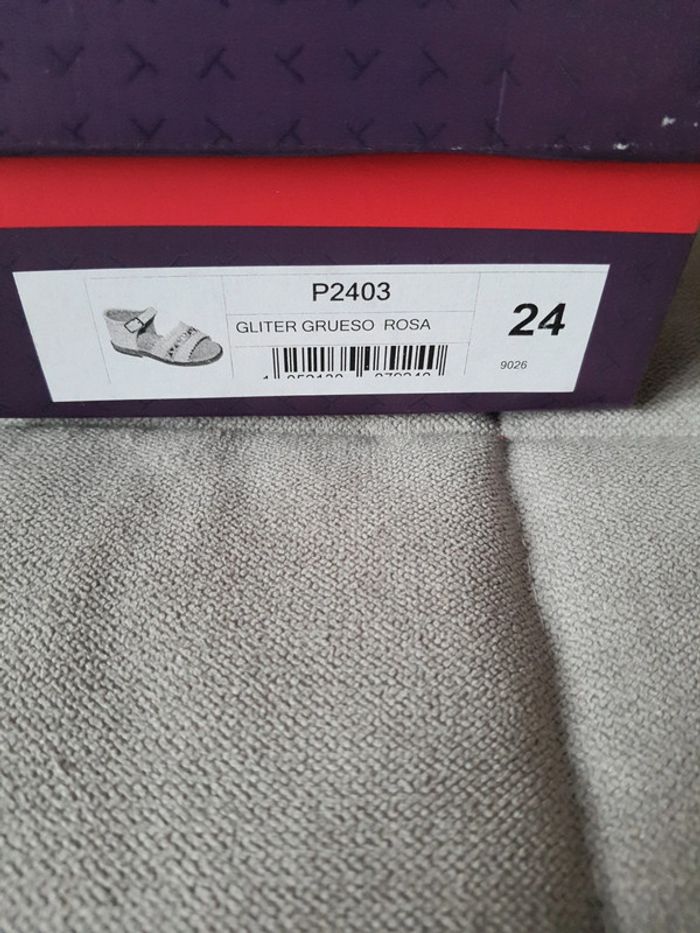 Sandales nu-pieds en cuir rose gliter Lola Palacios pointure 24 neuf avec étiquettes - photo numéro 10