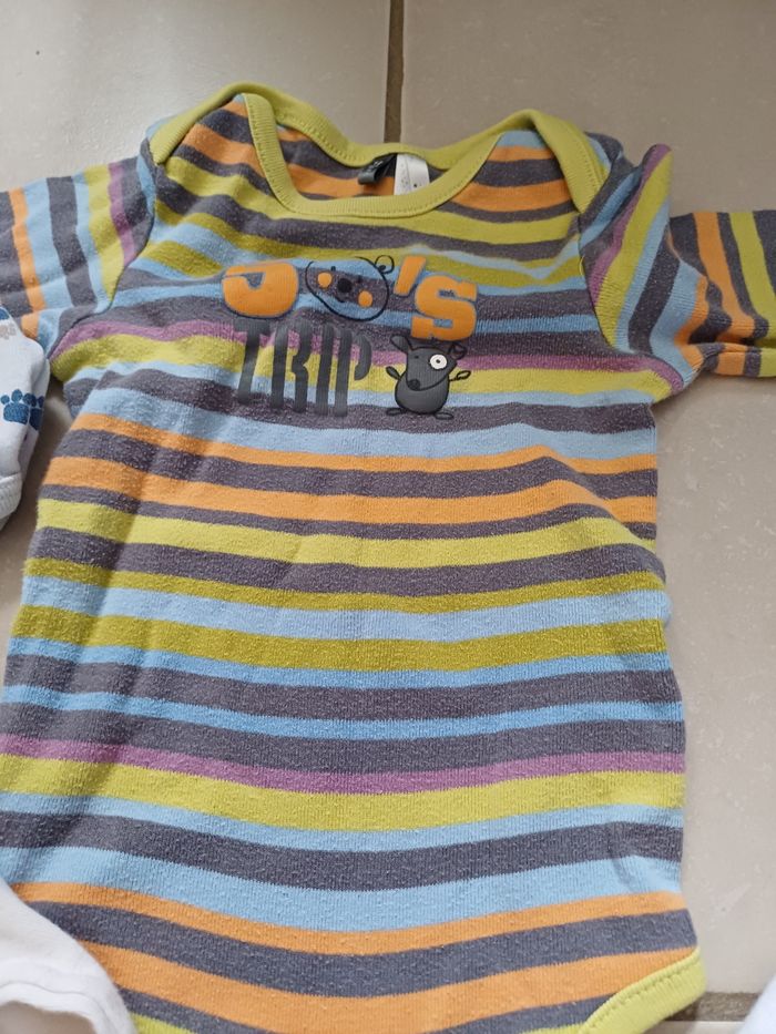 5 bodies manches longues 12 mois - photo numéro 5