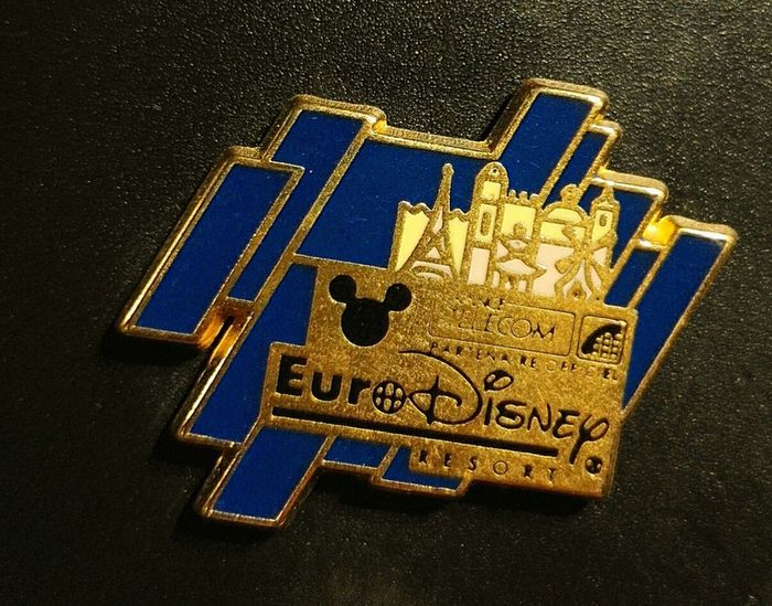 Pin's Euro Disney