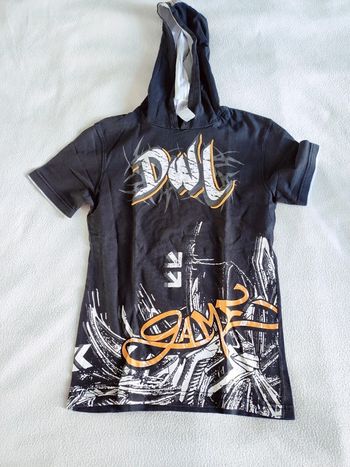 Tee-shirt à capuche