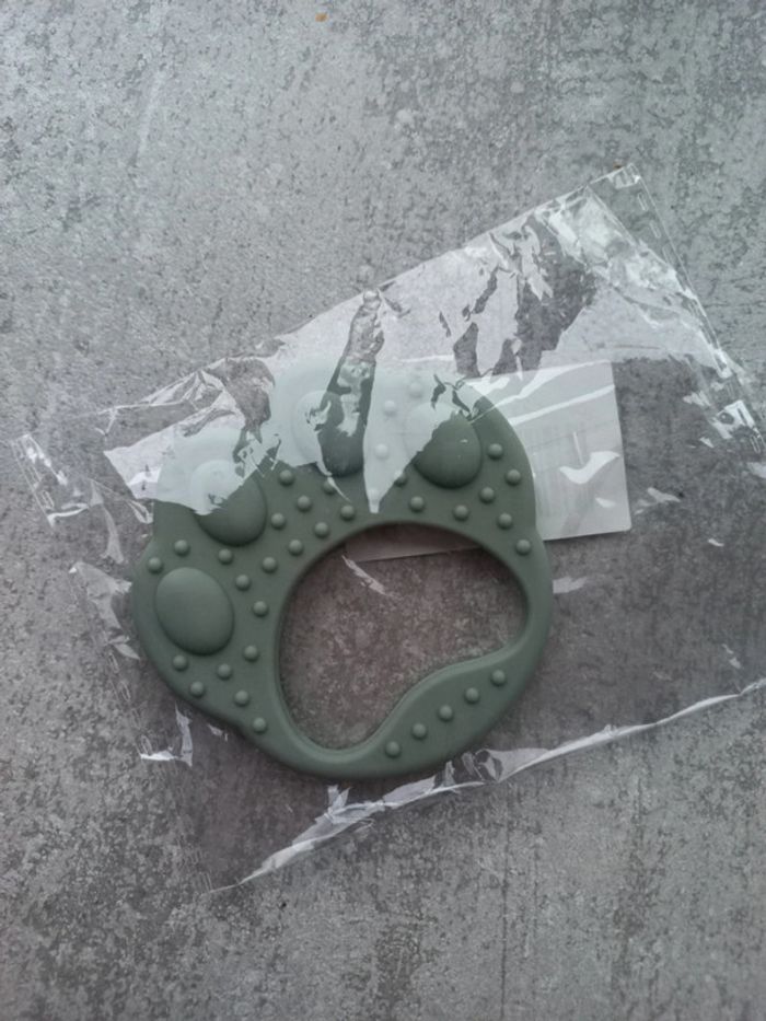 Anneau de dentition neuf - photo numéro 3