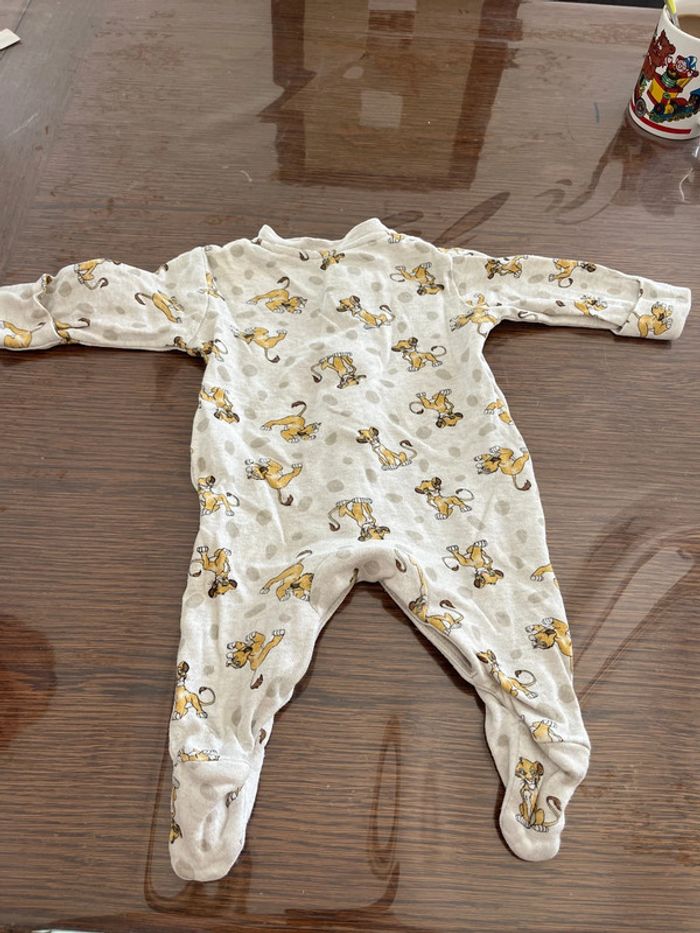 Pyjamas fin 3 mois - photo numéro 3