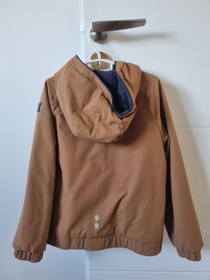 Veste doublée avec capuche garçon 8 ans Okaidi en excellent état - photo numéro 2