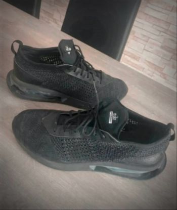 Baskets Nike noir T.45