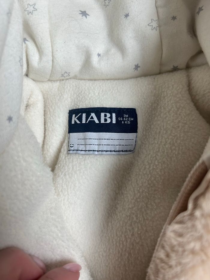 Combipilote bébé 3 mois Kiabi très bon état - photo numéro 3