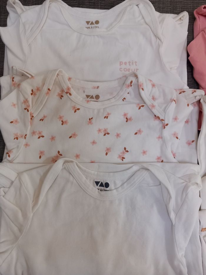 Lot bodys manches langues - photo numéro 3