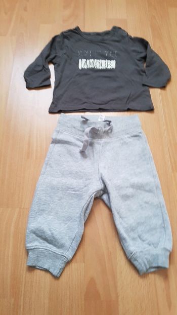 Ensemble tee shirt jogging