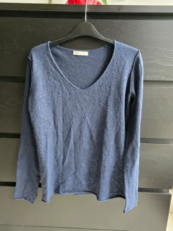 pull bleu marine brillant Peace n'love