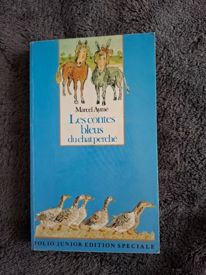 Livre Les contes bleus du chat perché de Marcel Aymé en bon état