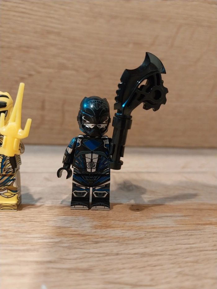 Figurines type lego Power Rangers - photo numéro 8