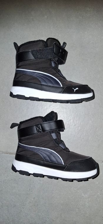 Baskets boots de ski puma taille 26