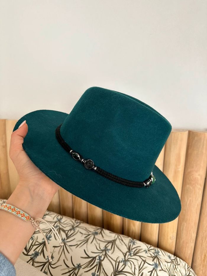 Chapeau Hipanema bleu canard détail bijoux 🧚🏼 - photo numéro 2