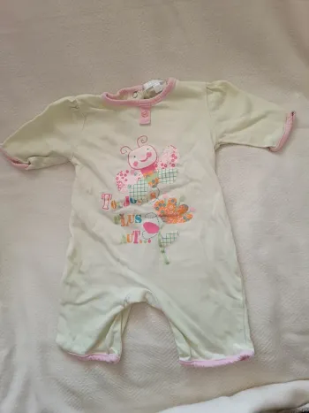 🎀 joli grenouillère jaune avec motif taille 1 mois 🎀