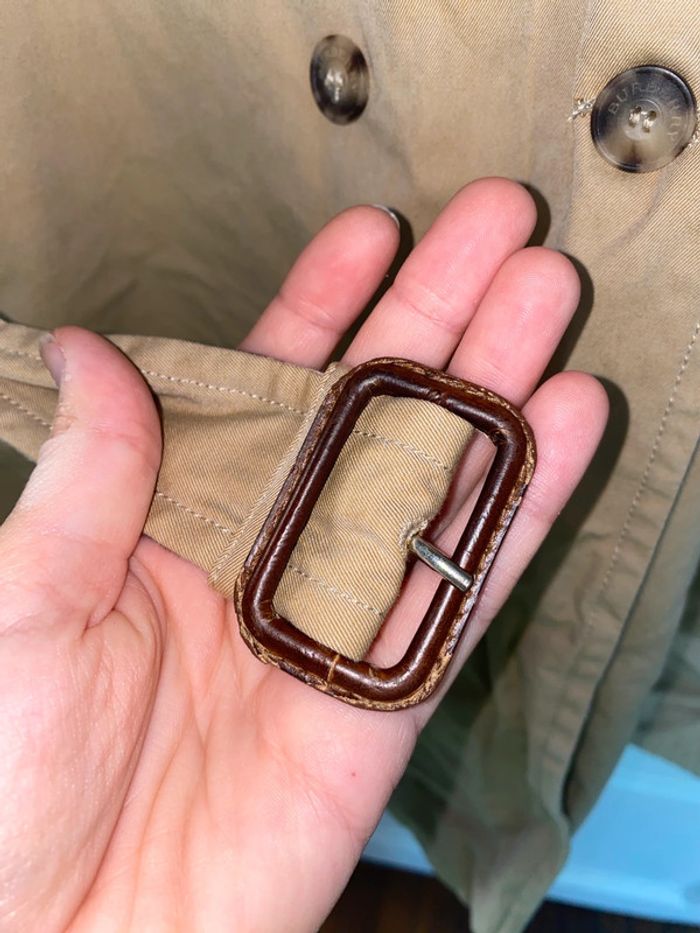 Trench burberry  14 ans (peut aussi convenir à un 34, petit 36) Valeur 900 euros - photo numéro 11