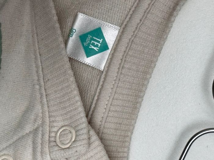 Pull Tex 9 mois - photo numéro 3