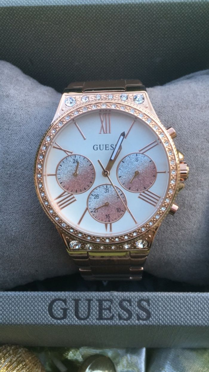 Magnifique Montre Guess - photo numéro 6