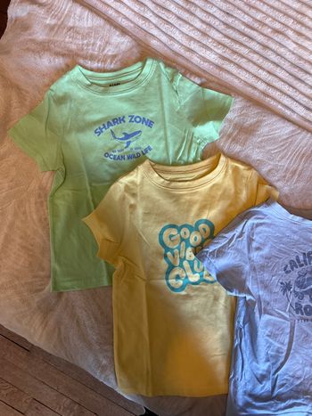 Lot tee shirt 4 ans 