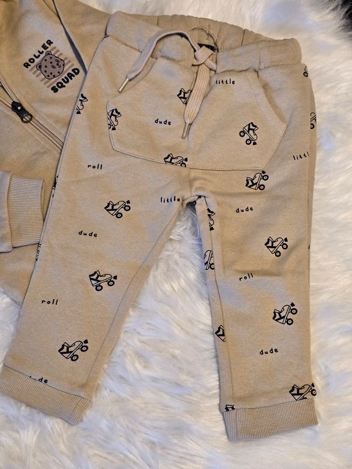 NEUF (NON PORTÉ) 🏷👌👌👌🏷💙💙😍🤩superbe ensemble molleton 12 MOIS GARÇON 💙💙😍🤩 - photo numéro 5