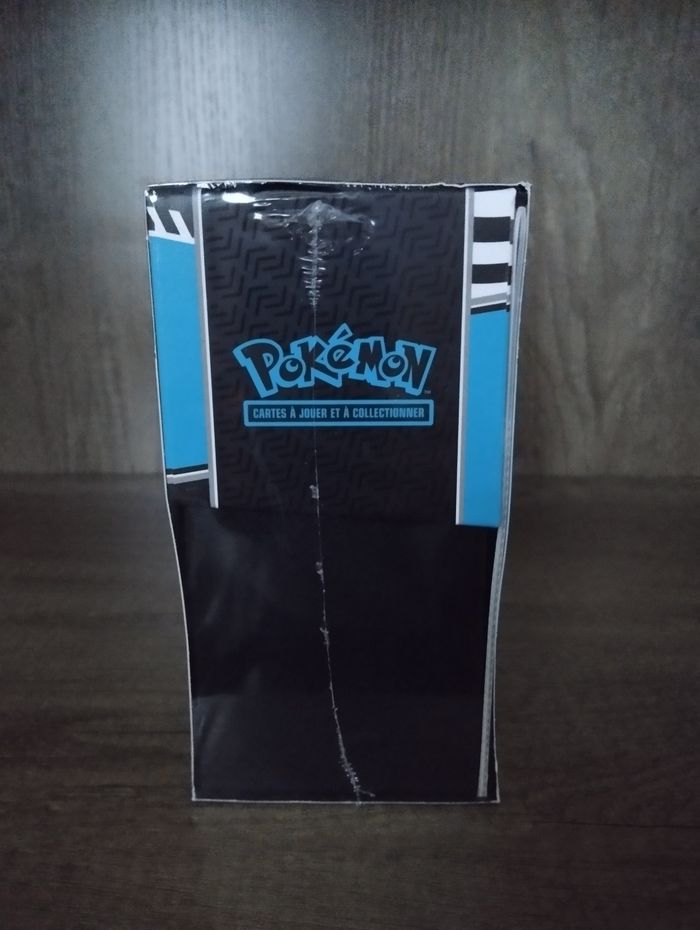 Pokémon, ETB Foudre Noire Ecarlate et violet EV11 - photo numéro 2