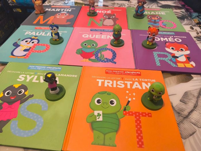 Lot mon premier abécédaire A à T avec figurines - photo numéro 5