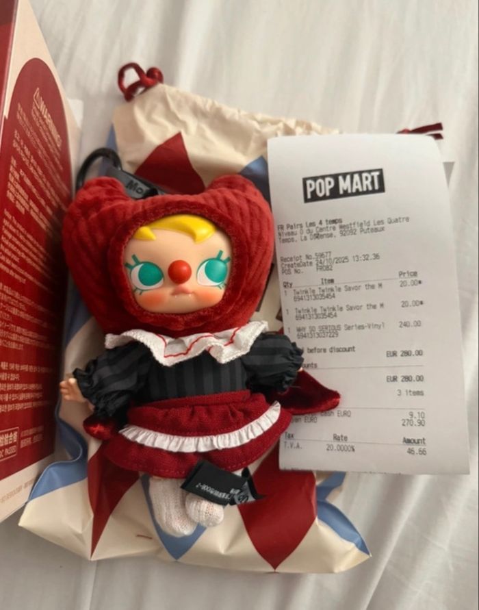 Popmart - Why So Serious Series - Vinyl Plush Pendant « Crimson Dancer »
