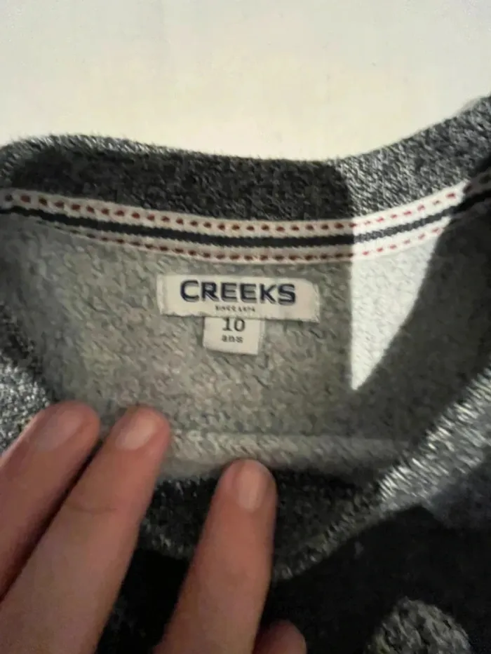 Pull creeks bleu marine 10 ans - photo numéro 4