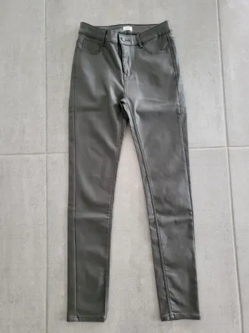 Pantalon simili