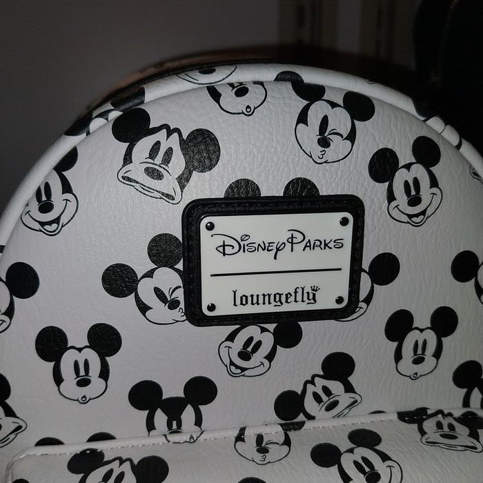 Pick-up sac Loungefly Mickey Disney - photo numéro 4