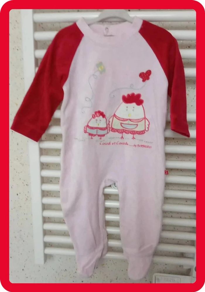 Pyjama rose rouge motif poule Babygro Taille 12 mois - photo numéro 2