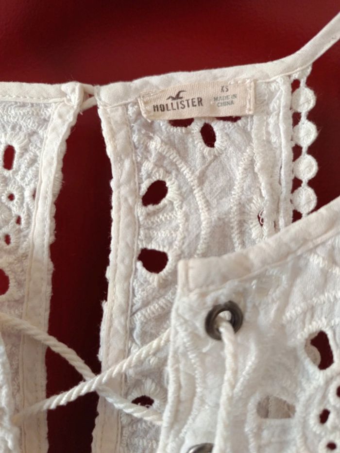 Top Hollister t.XS 100% coton dentelles 
couleur crème - photo numéro 5