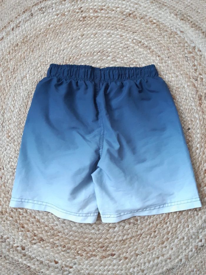 Short de bain 10 ans - photo numéro 4